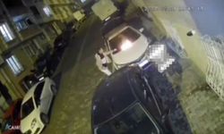 Komşular park yeri nedeniyle tartıştı, arabanın üstüne yanan bez atıldı