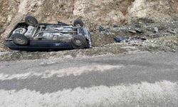 Kontrolden çıkan otomobil takla attı; 2 yaralı