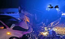 Mardin'de otomobil ile hafif ticari araç çarpıştı: 5 kişi yaralandı