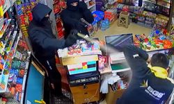 Market sahibine dehşeti yaşatan gaspçıları polis kıskıvrak yakaladı