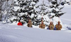 Ordu'da jandarmadan kar altında arama-kurtarma tatbikatı