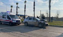 Otomobil ile üç tekerlekli motosiklet çarpıştı: 1 ölü