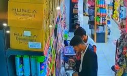 Parfümleri önce kokladılar sonra çaldılar