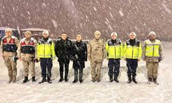 Patnos'ta güvenlik güçlerine yeni yıl ziyareti