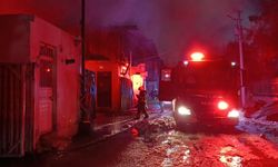 Şanlıurfa'da oduncular pazarında yangın