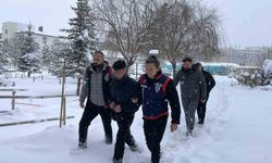 Sivas'ta adliyeye sevk edilen cinayet şüphelisi tutuklandı