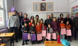 Sivas'ta jandarmadan öğrencilere karne sürprizi