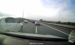 Sürücüyü sıkıştıran trafik magandası kamerada