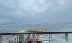 Topçular-Eskihisar seferini yapan arabalı feribot fırtınada sürüklendi