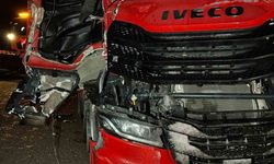 Uşak'ta 2 tır çarpıştı: 1 yaralı