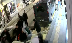 Yalova'da 9 kişilik grubun esnafa saldırdığı anlar kamerada