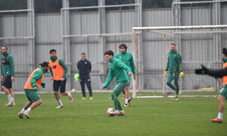 Bursaspor, KCT 1461 Trabzon FK hazırlıklarını sürdürdü