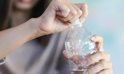 Açılmayan şişe kapağı, tüketiciyi hakeme götürdü