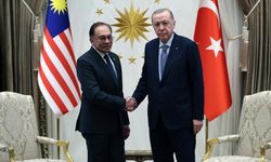 Erdoğan, Malezya Başbakanı Enver ile görüştü