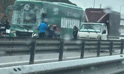 Konyaspor'un takım otobüsü kaza yaptı