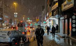 İstanbul'da kar yağışı aralıklarla etkili oluyor