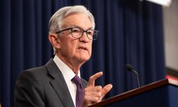 Fed Başkanı Powell: Enflasyon ve istihdam riskleri azaldı ancak ortadan kalkmadı