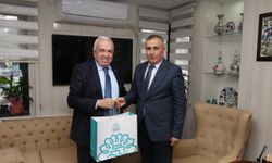 Başkan Şadi Özdemir'den İl Milli Eğitim Müdürü Çokgezer'e ziyaret