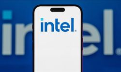 Intel'in geliri geçen yılın dördüncü çeyreğinde azaldı