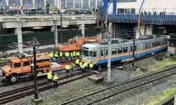 Esenler Otogar durağında metro raydan çıktı