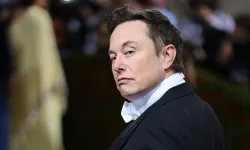 Elon Musk net serveti 800 milyar doları aşan tarihteki ilk insan oldu