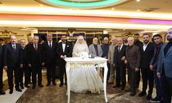 Bursa'da protokolü buluşturan düğün