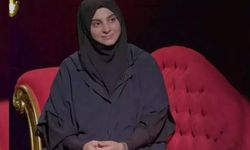 Başını açıp sahnelere döndü