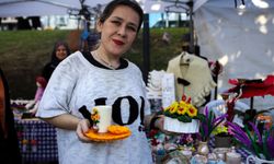 Bursa'da ‘Meydan Kadınların’ dayanışma pazarı doldu taştı