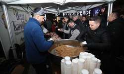 İnegöl Belediyesi’nin Kandil geleneği Lazlar Camii’nde devam etti