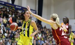 Pota ve filedeki derbilerde Fenerbahçe'den çifte zafer