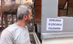 Bursa'da istediği kişi ile evlenen kadın lokma dağıttı