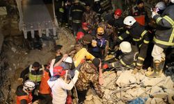 Asrın felaketinde idrarını içerek hayatta kaldı