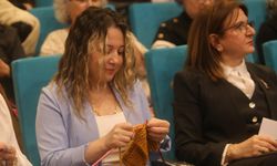 Bursa'da kadınlardan huzurevine ilmek ilmek sevgi