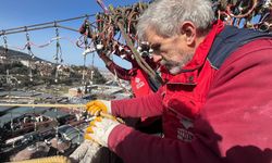 Bursa Ulu Cami'ye Ramazan mahyası: 'Kul hakkından sakın'