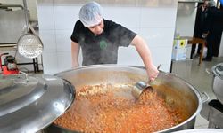 Yıldırım'da, gönüller de sofralar da bir