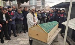 Akranı tarafından öldürülen 16 yaşındaki çocuk defnedildi