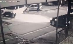 Bursa'da 2 kişinin ağır yaralandığı silahlı saldırı kameraya yansıdı