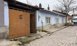 Çamaşır makinasındaki kaçak elektrik genç kadını çarptı