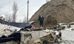 Çatak'ta tandır evi çöktü: Babaanne ile torunu yaralandı