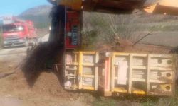 İl Özel İdareye ait tırın dorsesi yandı