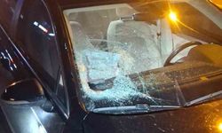 İlk kazadan kurtuldu, tekrar döndüğü yerde bu sefer araba çarptı