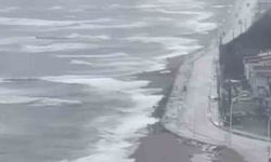 Bursa'da fırtına ve sağanak sonrası deniz taştı