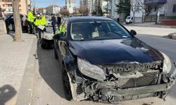 Karaman'da ciple otomobil çarpıştı: 1 yaralı