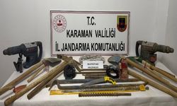 Karaman'da jandarma uyuşturucu ve kazı malzemeleri ele geçirdi
