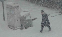 Kars'ta kar ve tipi geçit vermiyor: 52 köy yolu ulaşıma kapandı