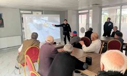 Kars'ta yaşlılara trafik eğitimi verildi