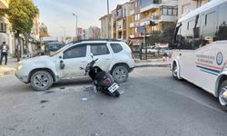 Motosikletle otomobil çarpıştı: 1 yaralı
