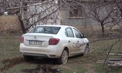 Polisin 'dur' ihtarına uymayan şüpheliler aracı bırakıp kaçtı