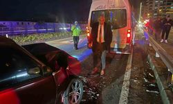 Servis minibüsü ile Tofaş otomobil çarpıştı: 1 yaralı