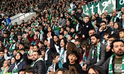 Bursaspor Deplasmanda Kazandı, Liderliğe Yükseldi